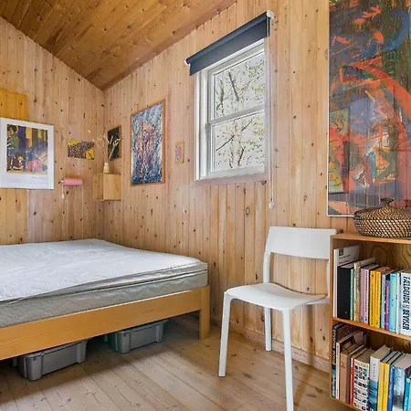 펜션 4 Bedroom Pet Friendly In 스트랜비